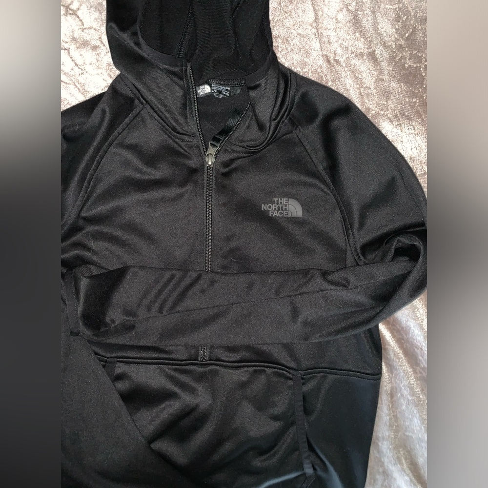 Boys north face 1/2 zip black sweater size 14/16 large